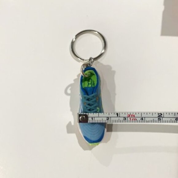 Reebok Floatride Energy 5 Sneaker Keychains - Available Left & Right - Picture 9 of 10